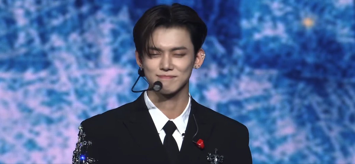 0304letters's tweet photo. 이 날 최연준은 진짜 뭐 있다..진짜 스타일링 최고..반깐 짧머 최고..그냥 다 체고.. https://t.co/nENeymXazn