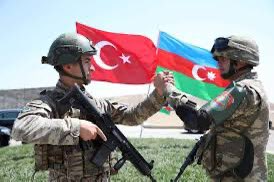 ElmanAzizov07's tweet photo. Dinimiz bir, dilimiz bir,
Ayımız bir, ilimiz bir.
Eşqimiz bir, yolumuz bir,
Azərbaycan - Türkiyə. Türkiye bizim üreyimizdir Azerbaycan Türkiye qardaş ölkədir bəzi islam dini altında texribat töredenlərə sözüm budur ki ,it hürər karvan keçər . https://t.co/GemBKhXScX