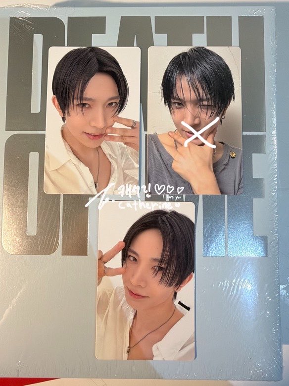 U_luvpeachiiru's tweet photo. — Pre order — 

꒰🐹꒱ EVAN 1st Mini Album 
      ' DEATH OF ME ' 
รอบ lucky draw weverse 

♡photobook ver.
1 album + card benefits 
(ท่าหนวดแมว) 
1 album + card special 
(สองนิ้ว / ยกนิ้ว) รอเว็บสุ่ม
ราคา 660 บาท 

ค่าส่ง 40 บาท 
สนใจ(แอบงง) dm💝

#ตลาดนัดEVAN #ตลาดนัดEVER https://t.co/8pfSxsEgAO