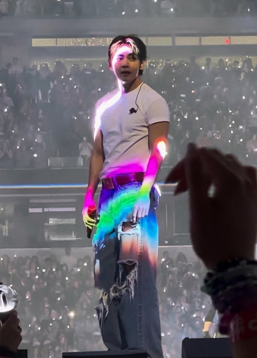 Jung_hopshi_ot7's tweet photo. Rainbow taehyung collection
🌈
I vote for #ARIASBTS at the 2026 ARIA Music Awards. 

Repost 🔁 to vote.

Voting Rules (X):
✔️ Account must be public.
✔️ Repost count as vote. 
✔️ Unlimited voting. https://t.co/QFTYJ9QKDw