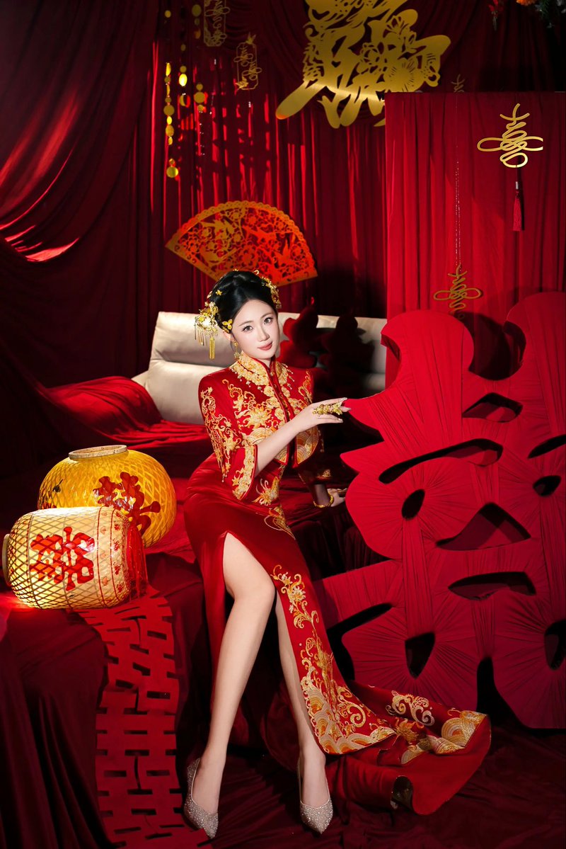 SexBrides's tweet photo. 新娘的腿很诱人。 https://t.co/AbSHG5Yjni