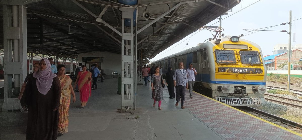 SalemDRM's tweet photo. Changes in a pair of Mettupalayam - Coimbatore - Mettupalayam MEMU Train Services
On 07 &amp; 08 October, 2026
In view of the ongoing engineering works in
Coimbatore Jn Railway Yard.

Commuters, Passengers
Kindly Take Note.

@GMSRailway https://t.co/CRPBVkRw8R