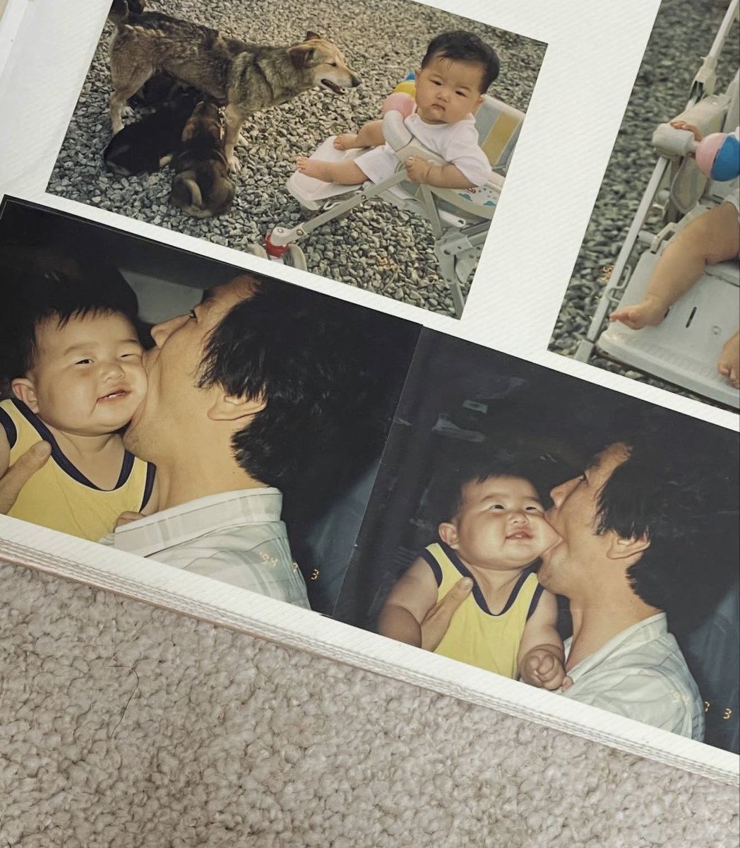 no_loey_no_life's tweet photo. An appeal from the real owner of this photo.
It is NOT a baby photo of Chanyeol. Please stop spreading it 🙏🏼

“The most famous photo of my dad and me
I'm pinning this for the friends who regularly report this to me. I don't know how it spread, but it has been used as a baby meme for a long time and I know most people view it fondly because it's cute, but whenever it's stolen or used with false information, it makes me quite upset. I even tried reporting it to the Cyber Crime Investigation Unit, but it was useless. But now, please stop.

It is NOT a baby photo of EXO Chanyeol. 
It is NOT a photo of former President Roh Moohyun in his youth.

Please respect our family's cherished memories of a playful dad and a mom who loved taking photos ❤️"

[This is the first and last time I’m posting this photo on my account]