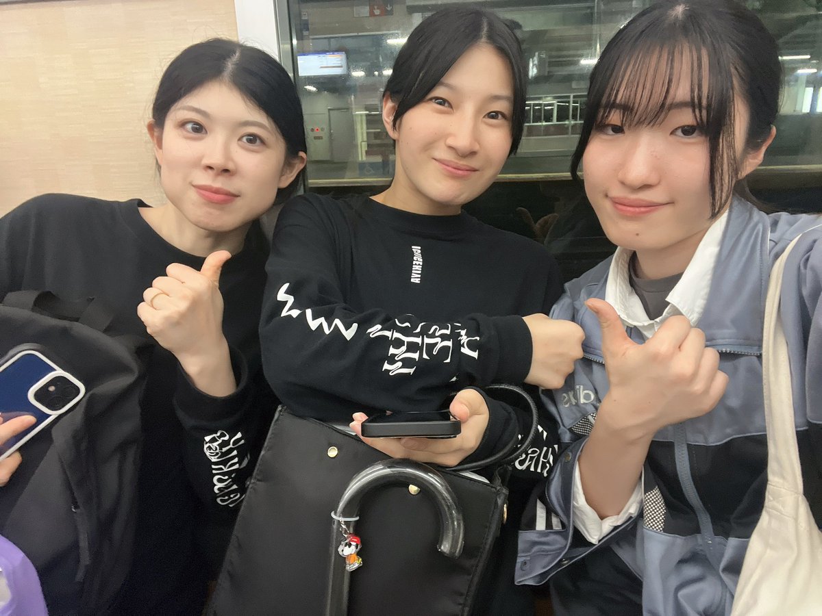 mo_harumi's tweet photo. 今日も！稽古！！

ちゃんと投稿しないとなーとか思いつつ全然出来てなくて猛反省です😵‍💫

お揃いロンT羨ましい😠
(暑がりだからまだ稽古着がTシャツ そのせいでロンT着れない)

#理不尽B https://t.co/gTnla6vpxw
