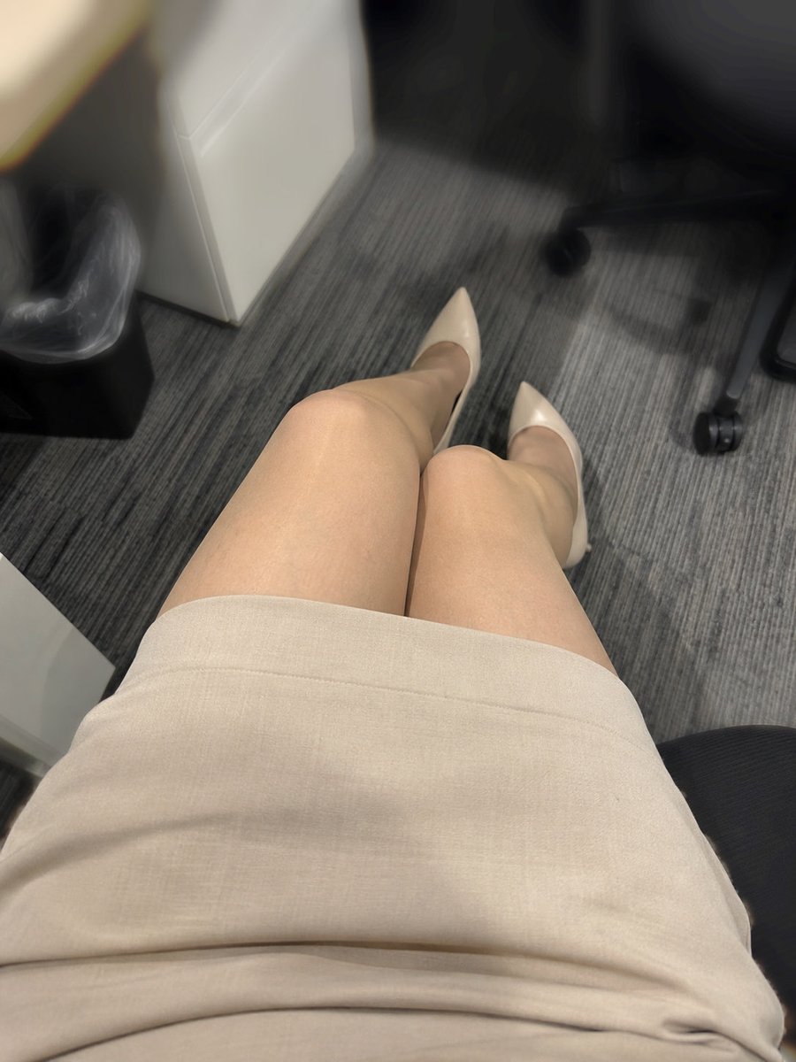 erena_sjo_'s tweet photo. こんなの撮ってるけど今日もちゃんと真面目に働いてます💪 https://t.co/uj6uo24qCE