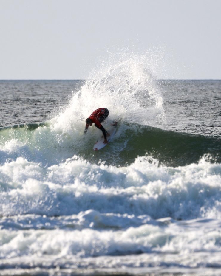 SCPModalidades's tweet photo. 🏆 Jaime Veselko, do #SurfSCP, sagrou-se Campeão Europeu Júnior de Surf Sub-18🏄🏼🇵🇹 

Parabéns, Leão 💚

📷: Federação Portuguesa de Surf https://t.co/JN3lf32IMX