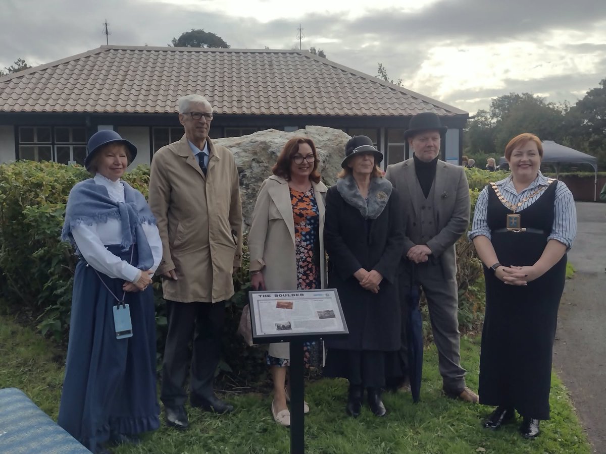 GreenSefton_'s tweet photo. Friday saw the 100 years celebration for the boulder being in Coronation Park Crosby. Many thanks to all attended as the Mayor and Mark Blundell unveiled the new sign. @seftoncouncil https://t.co/VRXE8BzdXW