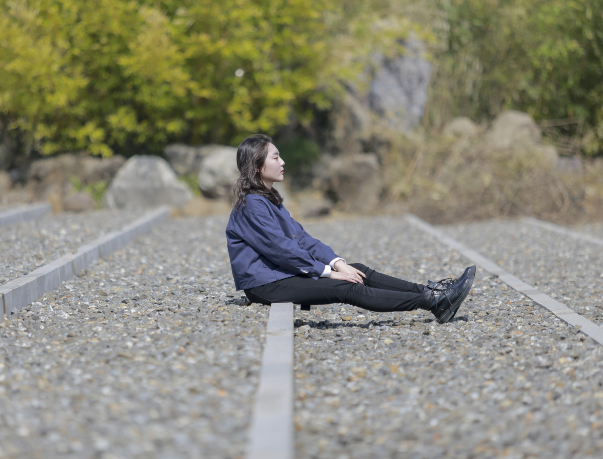 OrijTy's tweet photo. [I'm squatting here, waiting, no rush~ ]， https://t.co/ws8Z4T4BRH
