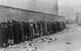 IsraelVive1948's tweet photo. ❌Antes de la segunda guerra mundial había 3.3 millones de judíos en Polonia 

Después de la Segunda Guerra Mundial quedaron 210.000 judíos vivos en Polonia 
Esto fue un genocido 

 ❌Antes del 7/10/23 en la guerra que ellos empezaron había. 2.130.000 árabes que se hacen llamar palestinos vivos en Gaza 

Después de esa guerra quedaron vivos 2.226.544. 
Esto NO fue un genocidio