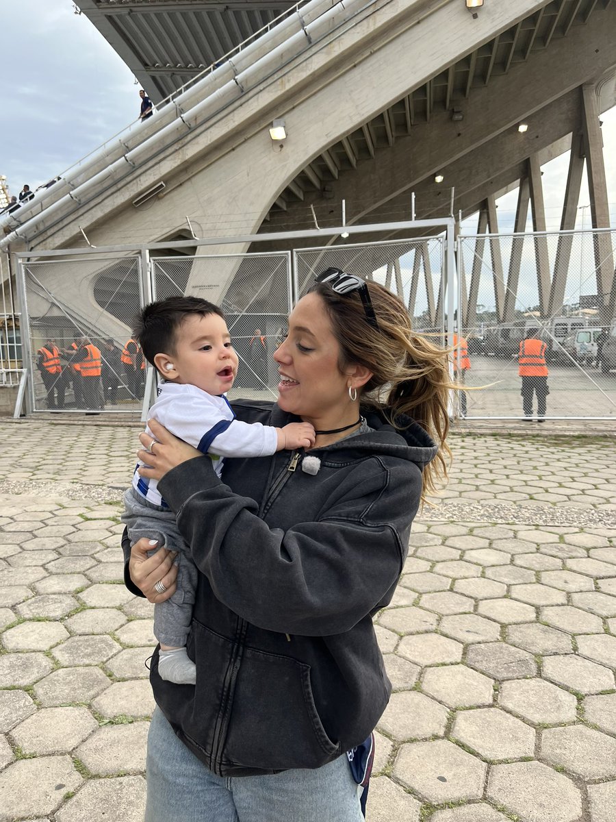 aguscortes04's tweet photo. #nadiedicenada sofi y mi hijo, un 10/10 😍😍 https://t.co/KLSE1350ZL