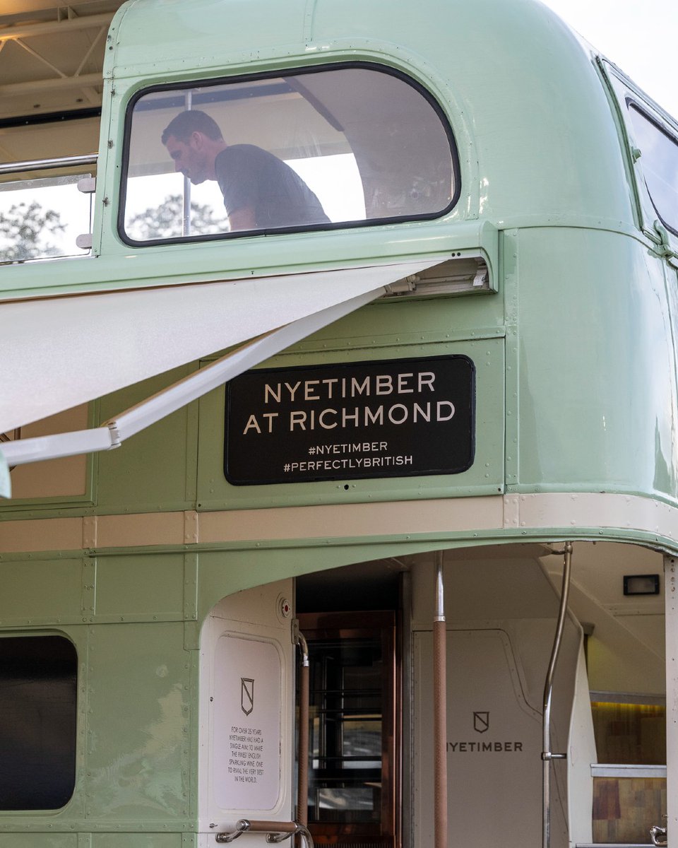 RichmondFC1861's tweet photo. 𝗟𝗮𝗱𝗶𝗲𝘀 𝗗𝗮𝘆 𝗿𝗲𝗰𝗮𝗽 🥂

Great to see so many of you at the RAG for an afternoon of rugby, Nyetimber and Ladies Day celebrations. 

#RugbysOriginal💛❤️🖤 https://t.co/qhaggdSmz9