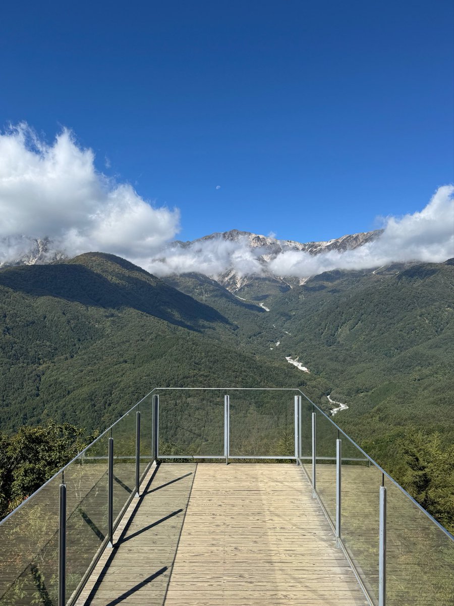 ___tenzaru_'s tweet photo. 🏔️🐐✨ https://t.co/oxNG4nXY4X