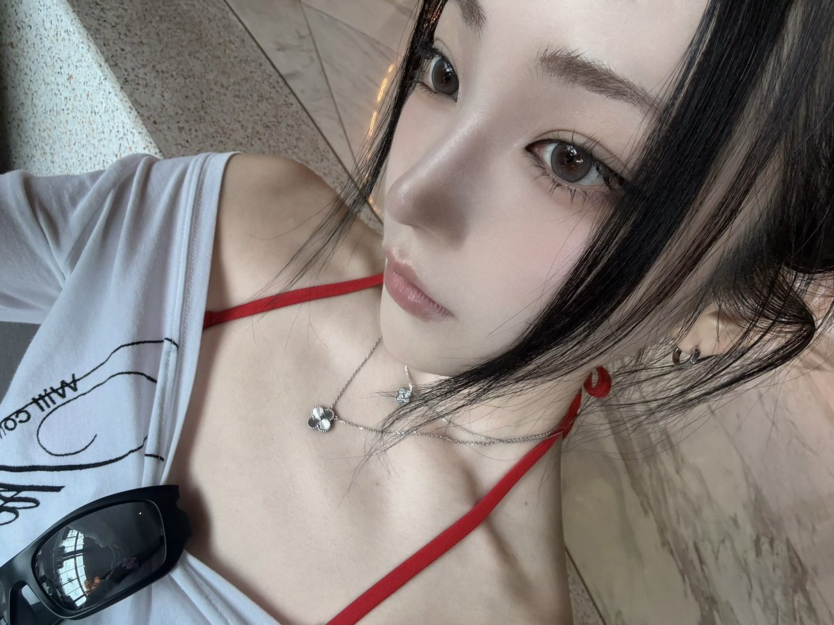aya961109's tweet photo. 🤍🪭🤍 https://t.co/r2JUOmiqAo