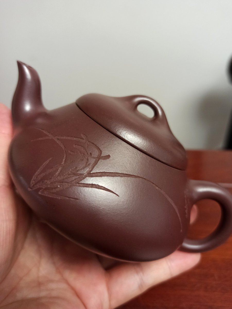 irushan6's tweet photo. [Loving this new teapot's unique style—full of that special charm I call 徒盅味评!] https://t.co/q6uvb03e5i
