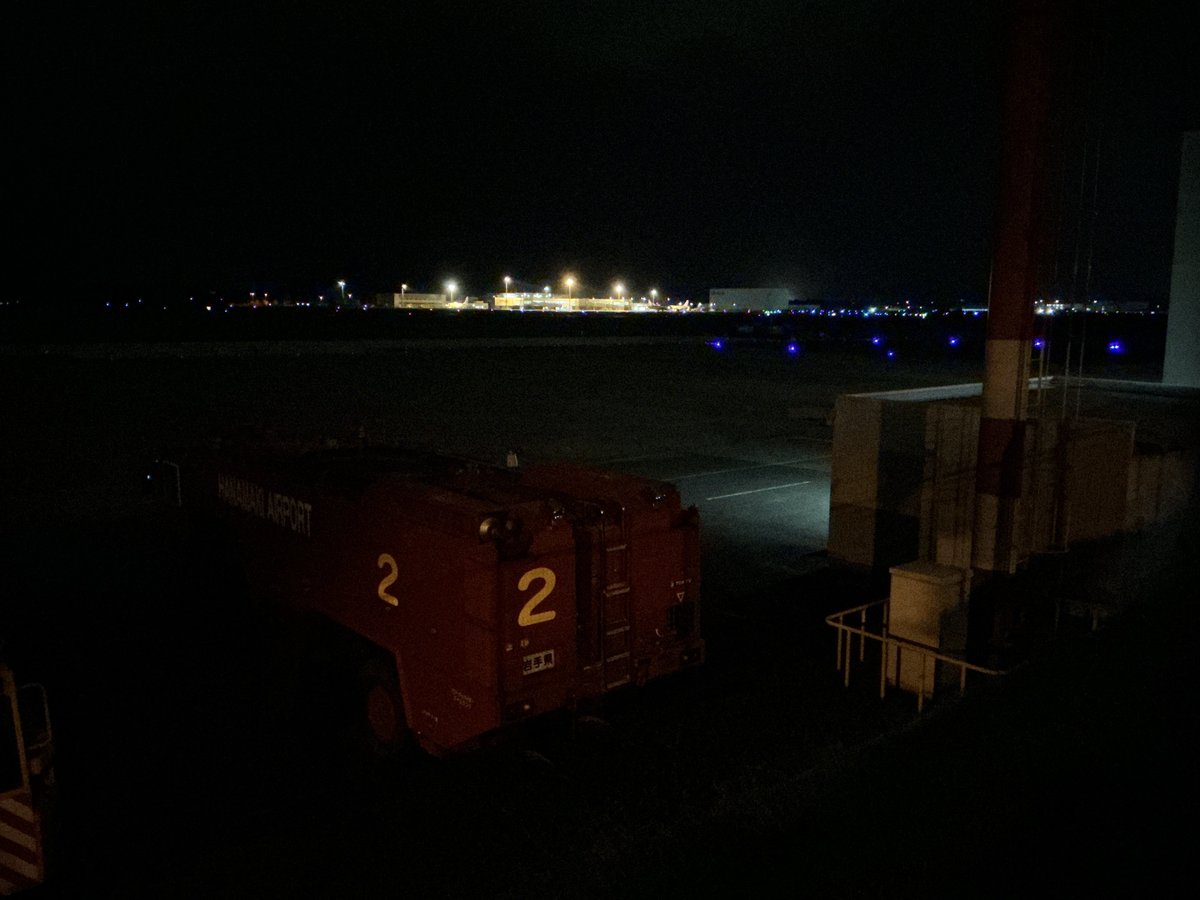 orie2027's tweet photo. 今年も空港でバイト
県南はあったかくてびっくりした……上着いらないじゃん。異国みたいだった。 https://t.co/fe5Dk5x1d5