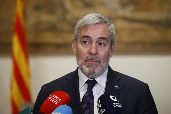 EPCanarias's tweet photo. Clavijo ve "normal" convocar elecciones ante las derrotas en el Congreso y apela a una campaña "limpia" https://t.co/2CZdAJgAhP