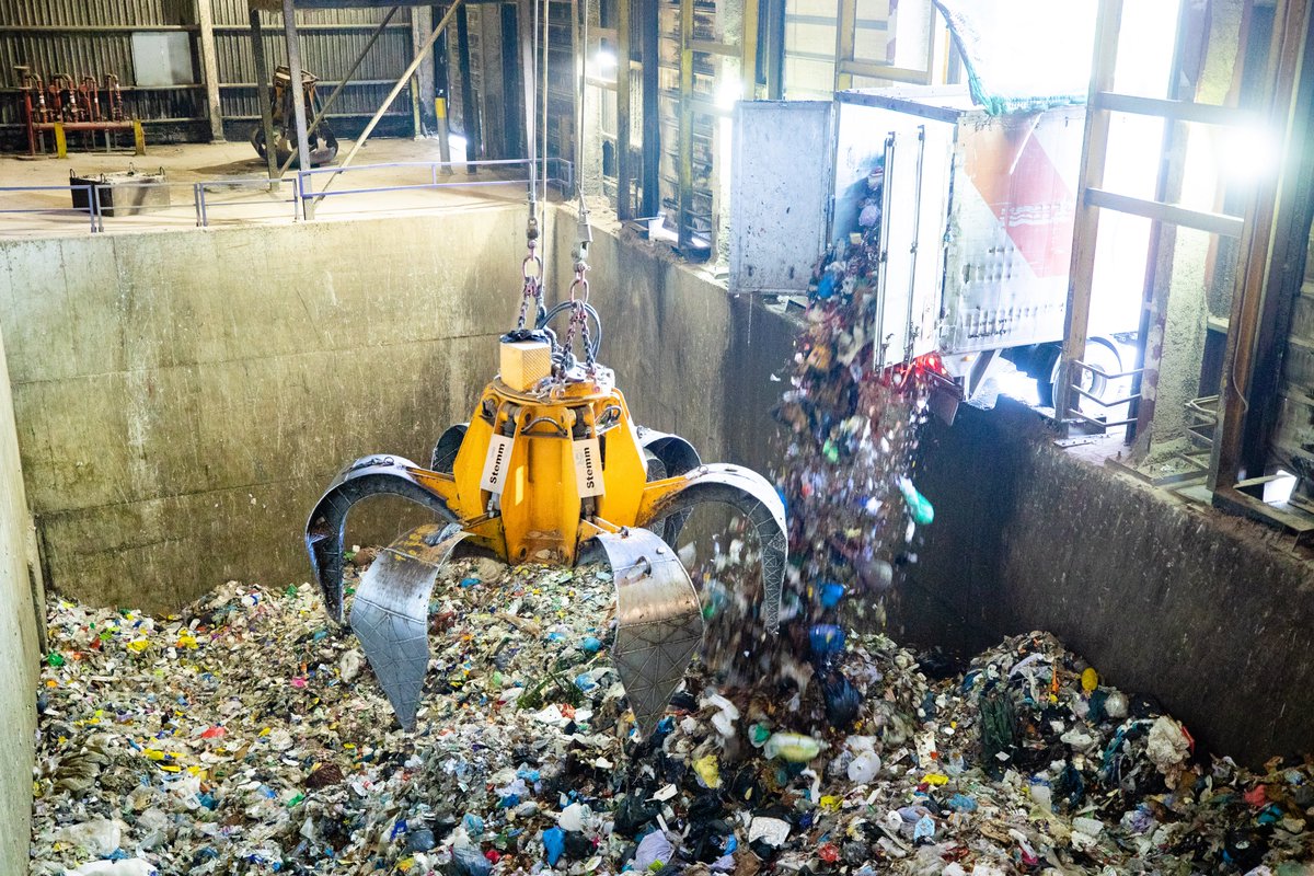 PremsaAMB's tweet photo. [NdP] Indicadors de generació, recollida selectiva i reciclatge de residus a l’ àrea metropolitana de Barcelona el 2025

👉https://t.co/ziBfebidTk https://t.co/V2Hh9uEP5B