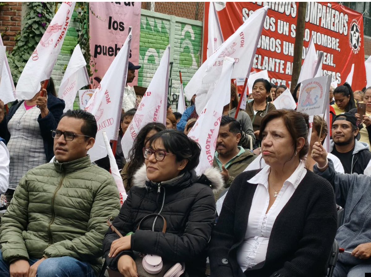 NancyGrajedaM's tweet photo. Buenos días. Te invito a leer mi artículo de esta semana: 
Recordar a Lupita es asumir el compromiso de continuar su obra
https://t.co/VcKr3ln9a7 https://t.co/qjpkgo8CqZ