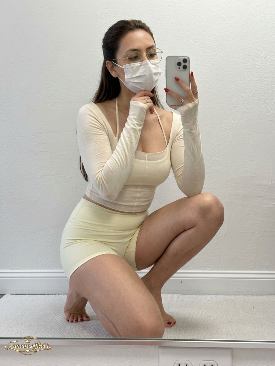 zunaira62's tweet photo. Gym outfit aesthetic unlocked. Matching your activewear to your energy changes everything. The sheer detailing on this light yellow long-sleeve crop top and high-waisted shorts give the ultimate clean girl vibe. What is your go-to workout color? https://t.co/uB0m4tfF8O