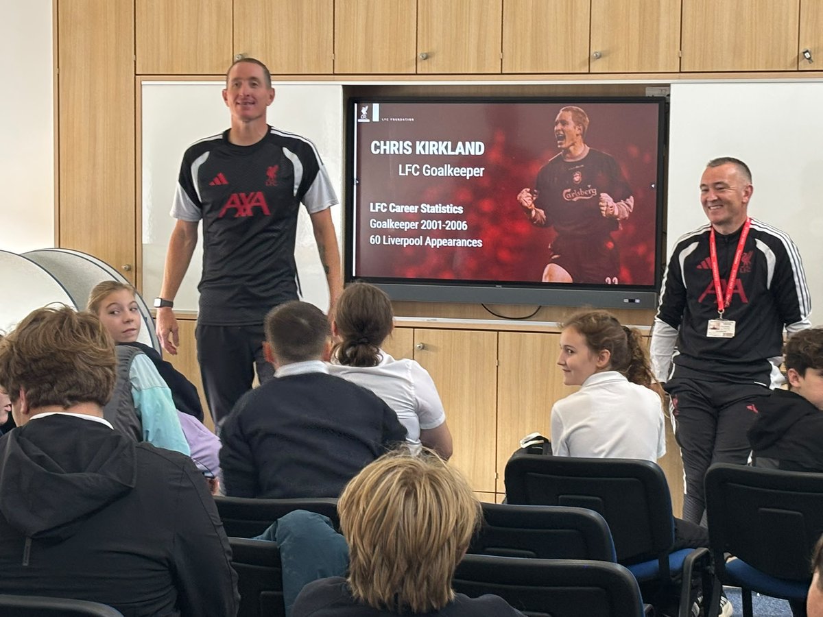 ClareMountSSC's tweet photo. We were honoured to have a visit from former LFC and England Men's Goalkeeper Chris Kirkland, this morning. Chris spoke passionately about his career and his own personal challenges. The visit was part of the @LFCFoundation Onside Programme #attitude #hardwork #helpothers https://t.co/jrnJeiDbfK