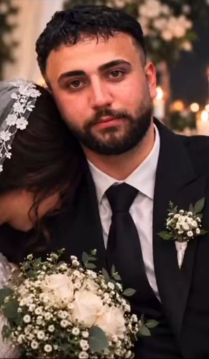 BeigiYalda's tweet photo. Alireza was only 24. He married Mahshad, the woman he loved, in prison. Their happiness was shorter than a butterfly’s life…
The cruelest thing is giving someone a taste of love and freedom, only to take it all away. https://t.co/7LmWsjY1nt