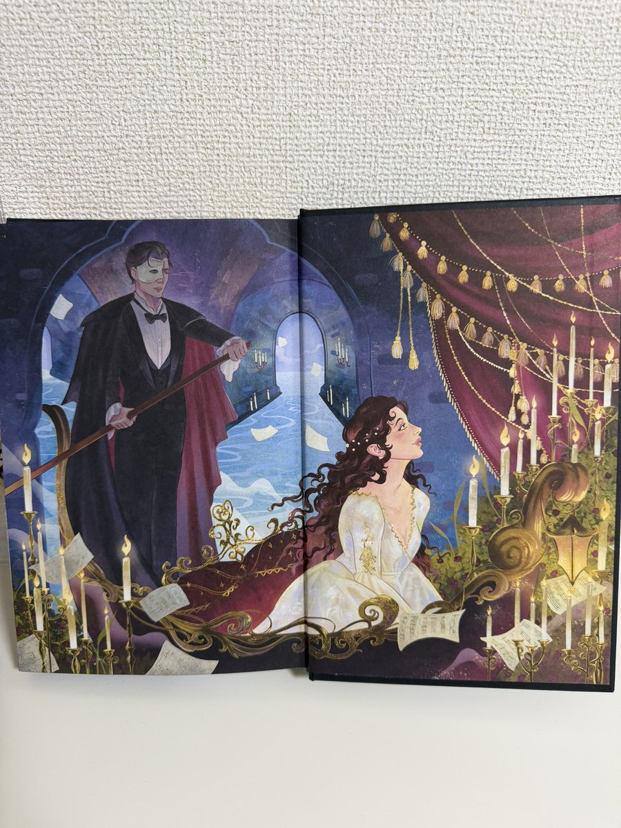 kura_mus's tweet photo. オペラ座の怪人 新解釈小説 『Our Strange Duet』読了しました🎭🌹

クリスティーヌ視点で描かれる公式小説です📕
どうしても読みたくて個人輸入して買っちゃった。

舞台では理解しきれなかったクリスティーヌの心情が丁寧に描かれていて、オペラ座の怪人への理解がより深まりました😌 https://t.co/s9fz1ejaVp