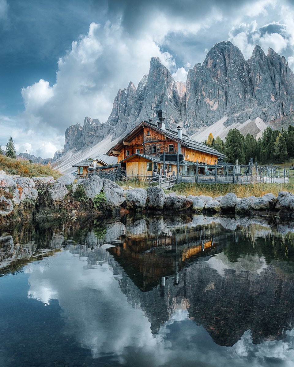 earthserenityy's tweet photo. Dolomites UNESCO https://t.co/IVp1Unh897
