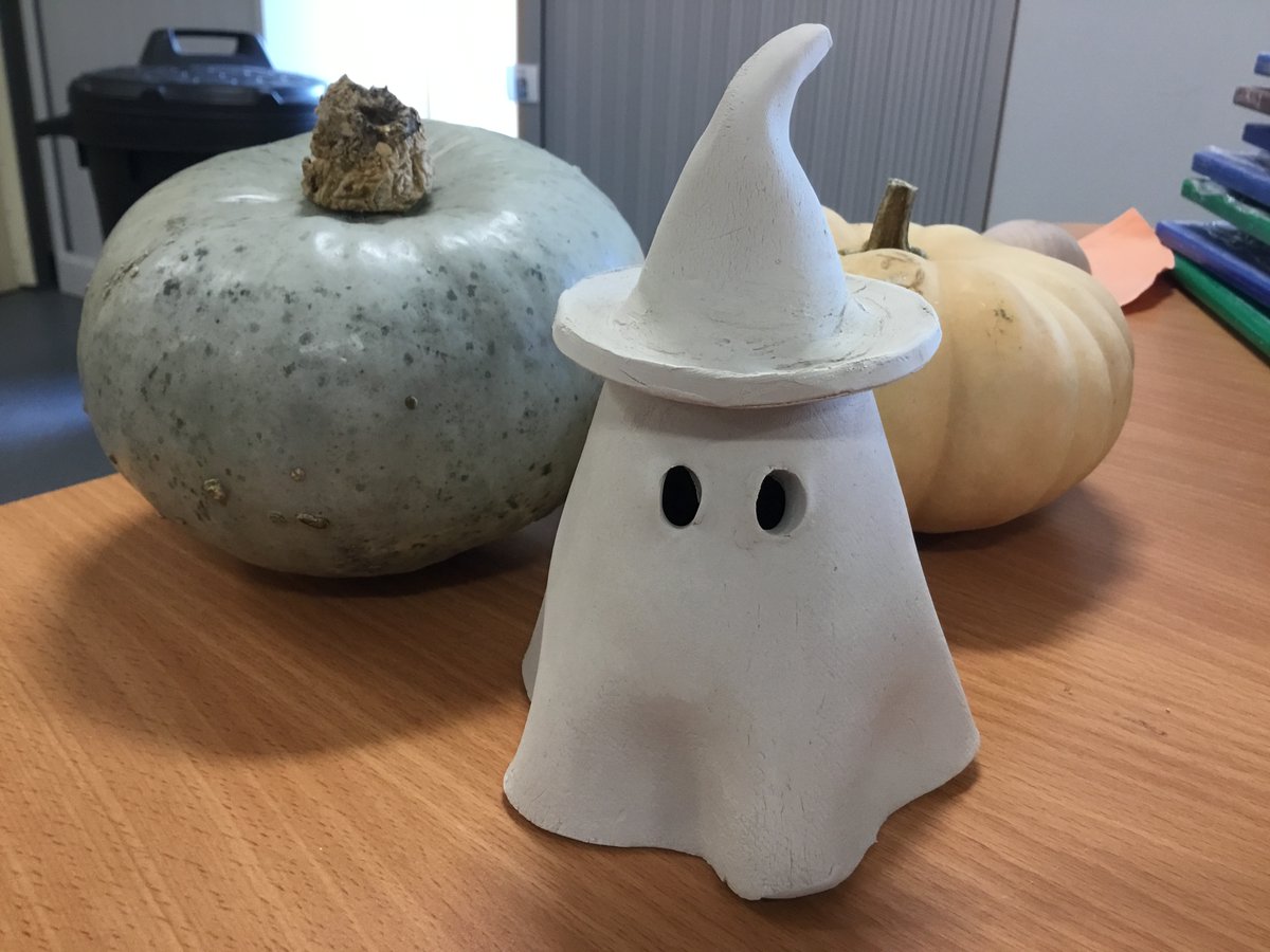 blue_ceramics's tweet photo. 🎃 Orders from Blue Ceramics will be delivered to your child tomorrow! If you have ordered a ceramic ghost, these will be delivered from next week. Thank you for supporting our pottery enterprise! 👻💙 #BlueCeramics #StudentEnterprise #HandmadeWithCare @Ganton_Hull @MCFCinHull https://t.co/S6eopAjh8l