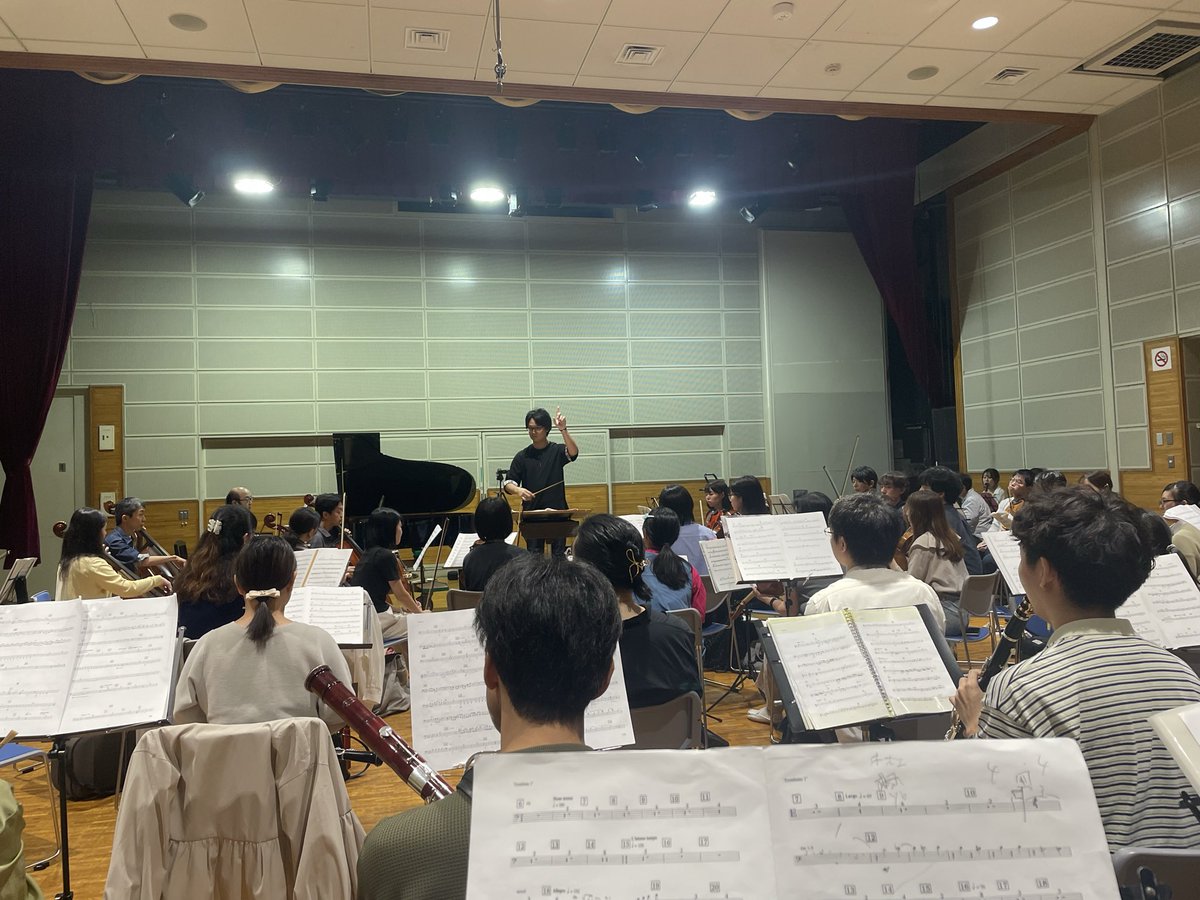 Orch_SinfonicaK's tweet photo. 演奏会まで残り1か月を切りました！
打楽器、ピアノを入れてショス1を仕上げております。出来る限り今月からは練習風景もお届けできるよう更新してまいります！ https://t.co/eomLMAH74A