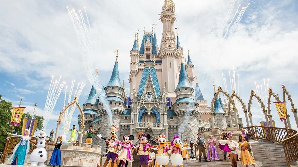 ForbesChile's tweet photo. #Negocios | Disney despide a cerca de 300 empleados y ofrece un retiro anticipado a ejecutivos

Más en https://t.co/QNsJF7hmzl

#ForbesChile https://t.co/04mAArZWld