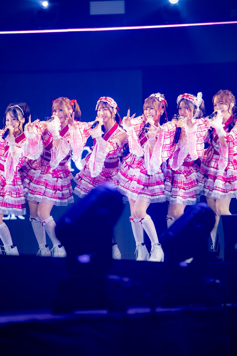 superhigh_25's tweet photo. 一見の価値あり女子高生アイドル

【年に一度の名古屋ライブハウス出演が決定🔥】

TGC東京ガールズコレクション（TOKYO GIRLS COLLECTION）出演を記念してスーパーハイスクール90分スペシャルライブ開催！

📅10月12日（月祝）
⏰17:00〜18:30
📍栄シアターZONE（名古屋）

🎫入場料＋1D代
スーパーハイスクールが負担！

📸写真・動画撮影OK
📸公認カメラマン優先入場

名古屋のライブハウス出演は一年に一度のみ。
だからこそ、90分全部を使って最高のステージを届ける。

関西コレクション・TGC出演の高校生アイドルが名古屋へ！

主催者まつゆう