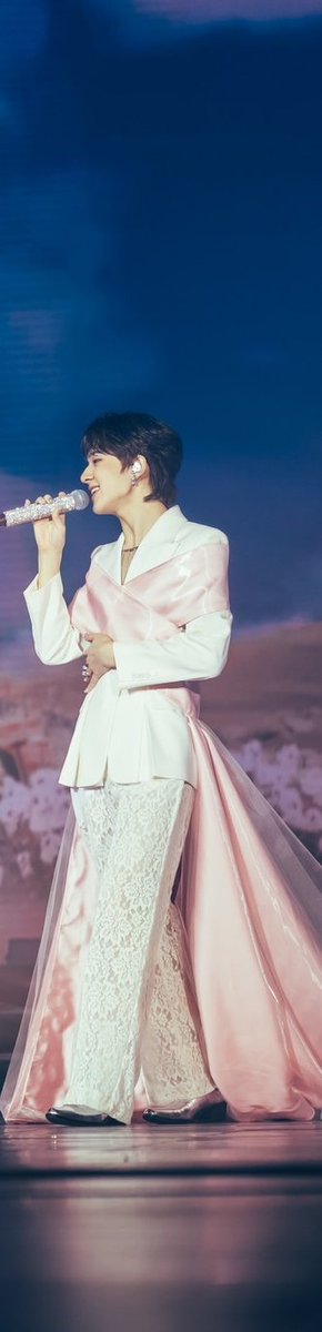 Peachyppoly's tweet photo. ｡𑄝 ꠹⋆˚  #NuNew1stConcert https://t.co/YtHhGiUedD