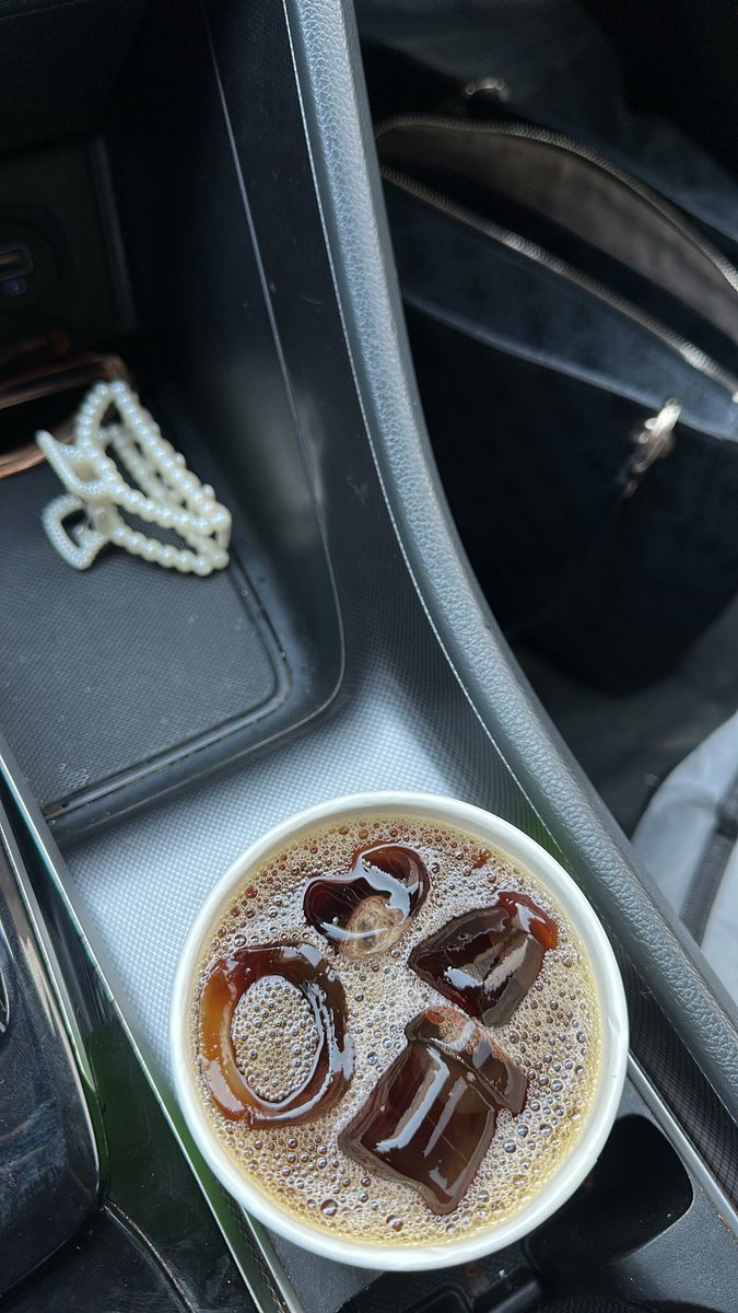 6illi56's tweet photo. Coffee 🙌🏻 https://t.co/H2xO78QOaM