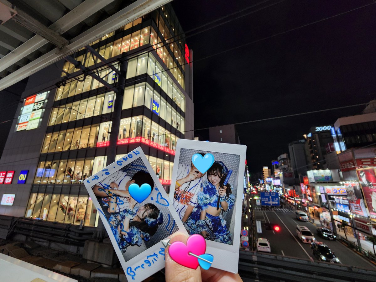 27masakimaru's tweet photo. 📫️先週木曜日から5️⃣日間連続7️⃣現場お疲れ様でした‼️😆
一緒に完走🏃‍♂️💕🏃‍♀️💕💨できて幸🍀
📫️昨日『天使の日』チェキ👼撮り忘れて今日慌てて撮りました✌️😉
(時すでにお寿司w🍣🍵)
📫️ミラーボールラブ💙をしっかり受け止めました😝
#スプスラッシュ🎡🎢
#佐々木ひなの🐳💨
#株式会社ひなのん💙 https://t.co/AJDJRdbOsS