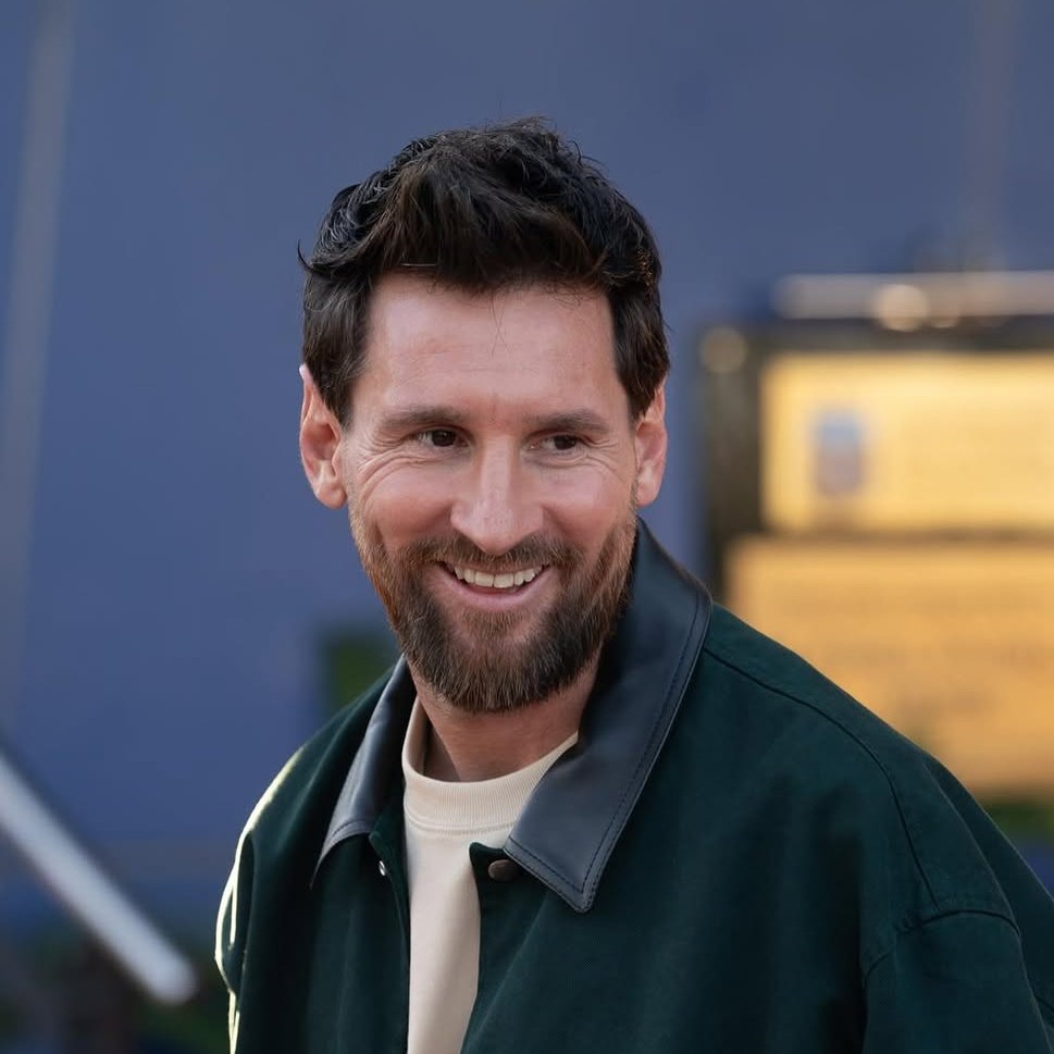 TouchlineX's tweet photo. 🚨🗣️ 𝗡𝗘𝗪: Benin goalkeeper Marcel Dandjinou on facing Lionel Messi in his farewell match:

“If Messi wants to SCORE, he will have to do everything possible to make it happen!

“I’m a goalkeeper and my job is to stop shots. Even if there is a penalty in the last minute and Messi takes it, I will try to SAVE it.

“Yes, we are here to celebrate Messi, but nobody told us we have to GIFT him a goal.

“And knowing Messi, he doesn’t need any gifts.”