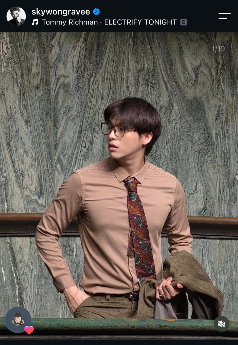 sleeproom_'s tweet photo. ((ชีน่าจะชอบทรงเนิร์ดมากจริงๆ)) https://t.co/eiGS5BBLXP