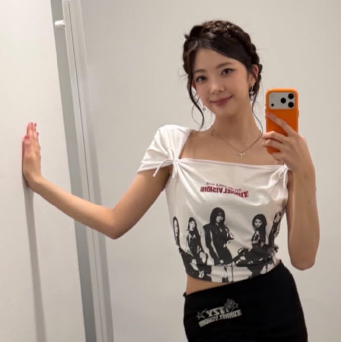 nbdylikeryu's tweet photo. i don’t care that this is a 26 year old woman i WILL baby her https://t.co/VOjjxjCkzS