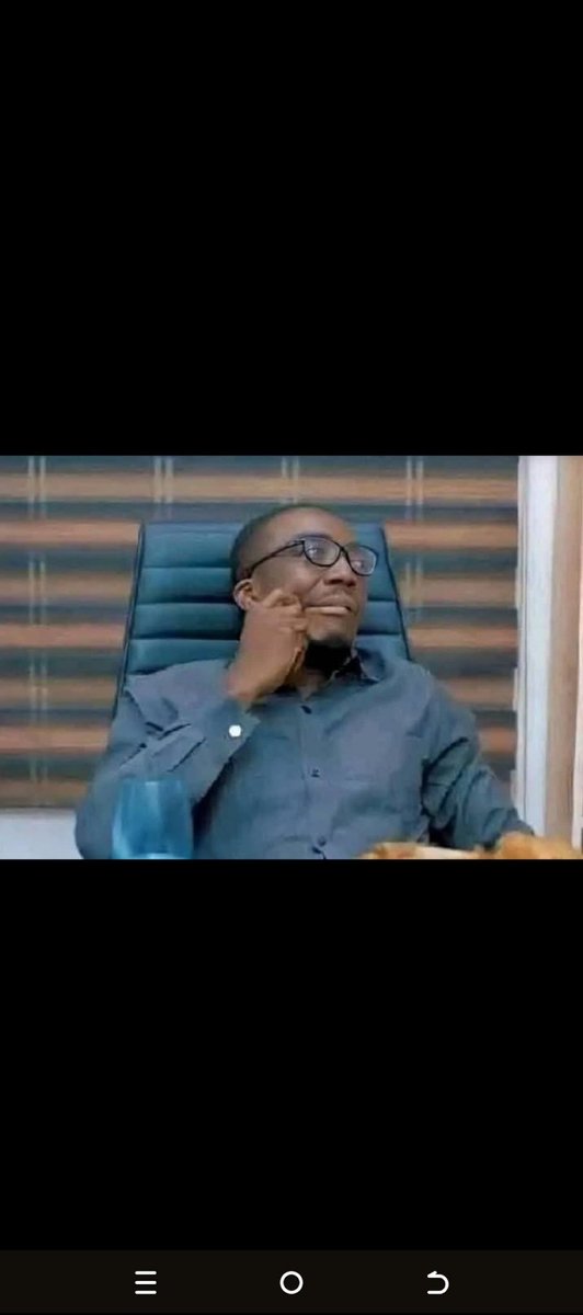 hollow_mahn's tweet photo. @_chiefagbabiaka No be by big frontal o. You fit ride? Make man no go kpai while he dey find entrance https://t.co/9yWPWDBMNr