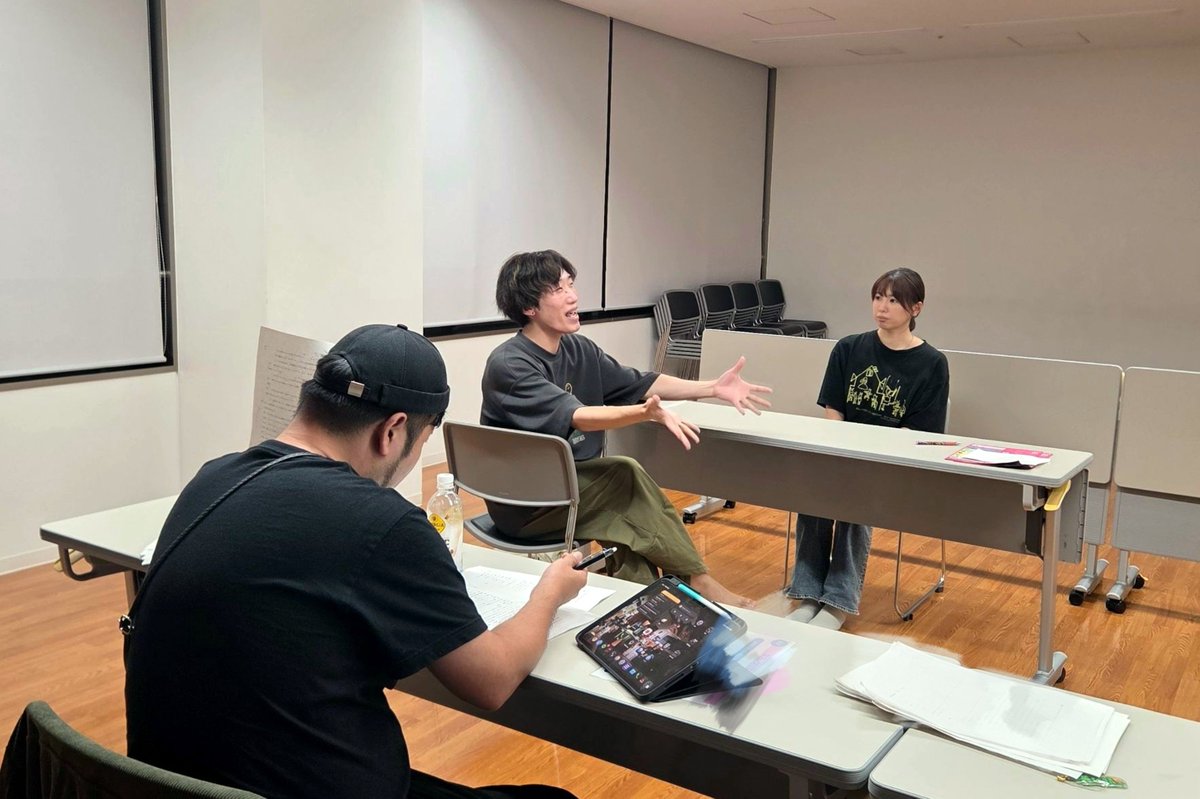 SanagaraE's tweet photo. #さながら
#白白私

気づけば残り１ヶ月...！
何度も話し合いを重ねながら
読み合わせと立ち稽古をしています📖  ̖́-

上演時間は60-70分予定です。

一年ぶりのさながら、お見逃しなく..！

🎫ご予約もお待ちしております！
https://t.co/4Z2yBDv2sh

🏠公演ページ
https://t.co/njsHofinvB https://t.co/ZHD5PhirYm