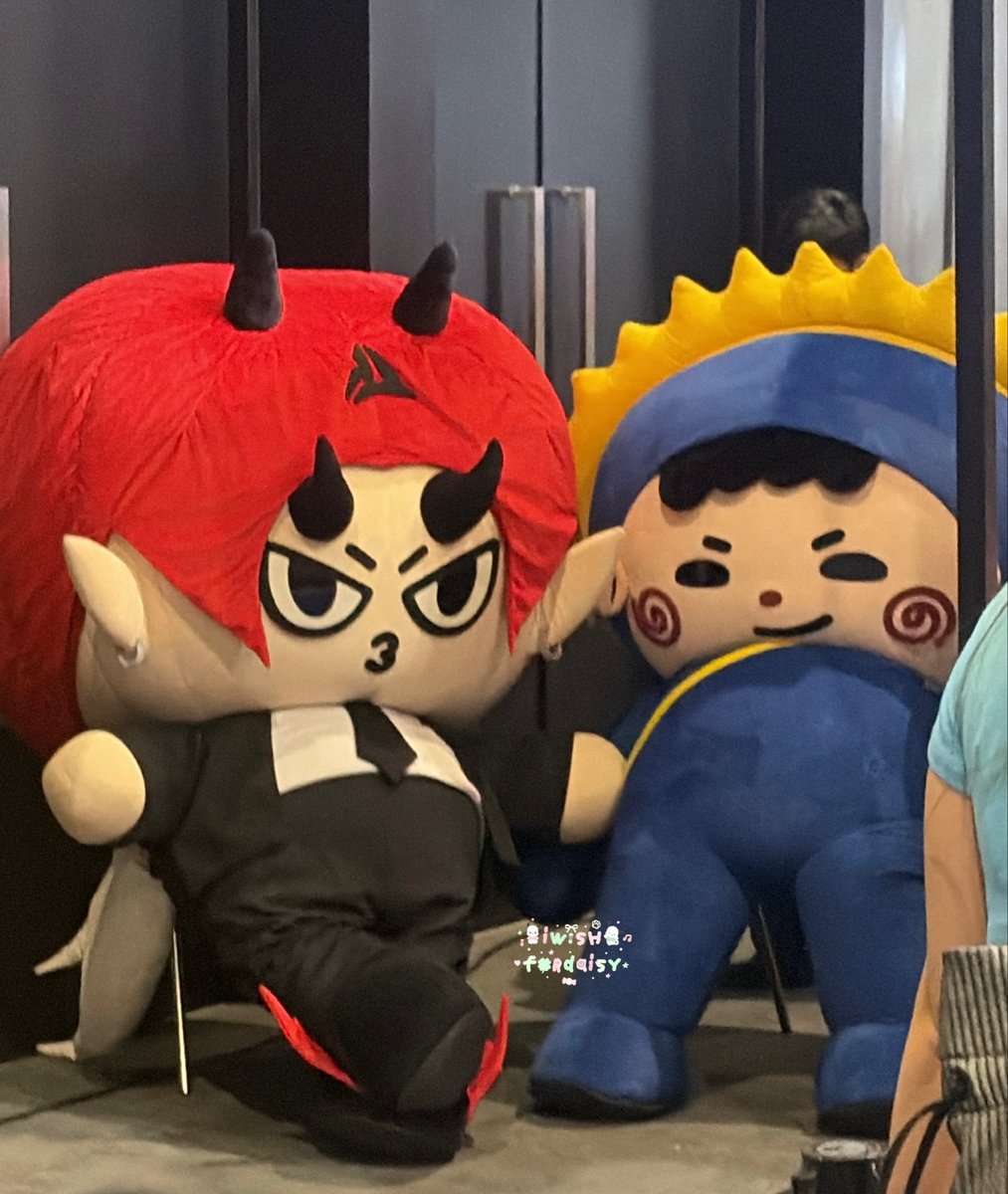 iwishfordaisy's tweet photo. คนนึงนั่งเก๊ก คนนึงนั่งอ้วม

#GMMTVFANIVAL2026HappyFamily
#DOMIIA #JUMMO https://t.co/K1dIsBqoh9