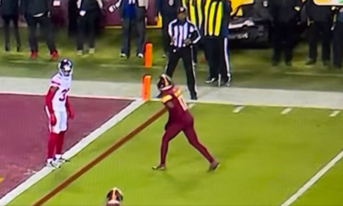 WeeklyAudible's tweet photo. I promise you I’m just numb to the officials calling a DC game.

Front row seats to this one will always leave me speechless. https://t.co/InBz8kuMdv