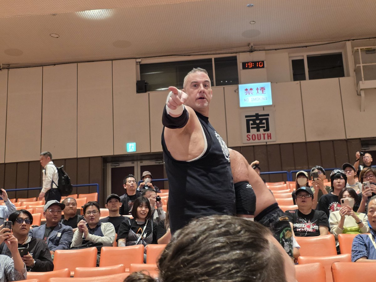 KT54770365's tweet photo. いやこっちにブレーンバスターすんのかいって焦った😅
#DannyDemanto
#竹田誠志
#pw_freedoms https://t.co/JjGKyy8aWR