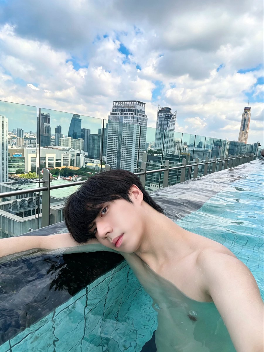 bemyself29's tweet photo. 15歲俾人話似25
22歲俾人話似28
再冇拖拍都就嚟奔3🥹
有冇靚仔要🐽 https://t.co/ixQv2MKc3z