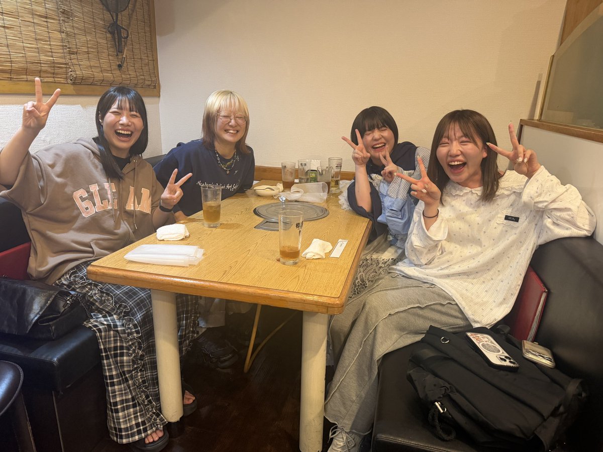 yamato__ao's tweet photo. 虹コン老人会𝑯𝒂𝒑𝒑𝒊𝒏𝒆𝒔𝒔… https://t.co/EauVvaQCI5