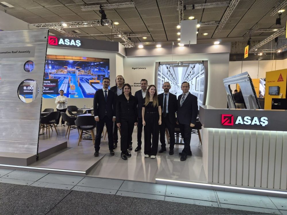 yatirimlardergi's tweet photo. ðµASAÅ, Raylı Sistemler SektörÃŒne Yön Veren 150MN EkstrÃŒzyon Pres Yatırımını ve İleri İmalat Kabiliyetlerini InnoTrans 2026âda Sergiledi
ð Yatırımlar Dergisi'ndeki haber: https://t.co/PU7LG2l7Eo
@Asasaluminyum, #AsaŠ#RaylıSistem #InnoTrans2026 #MÌhendislik #YatirimlarDergisi https://t.co/7rilbMhEUe