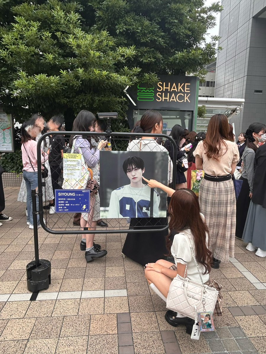mini_kf0810's tweet photo. しよんくん無事ゲット✊💖
#キュントゥグンPOPUP https://t.co/TGauOEd02Q