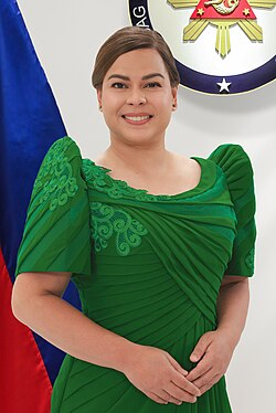 _dacoconutnut's tweet photo. Walang pinagkaiba. Parehong traydor sa bayan at tuta ng China. At this point, kahit ma-impeach pa si VP Sara, dapat pa siyang imbestigahan at ang mga Duterte. Banta sila sa national security at mga alipores nila. https://t.co/gmxMuSyn2K