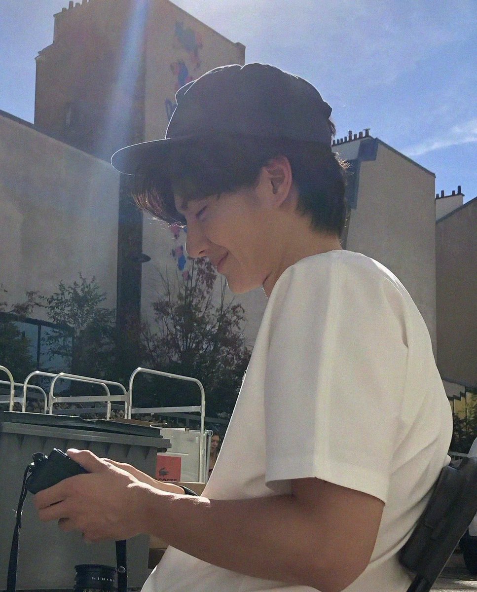youarewrongxx5's tweet photo. อี้ป๋อตอนเช็คโซเชียลตอนนี้ https://t.co/uRzbDbRIt0