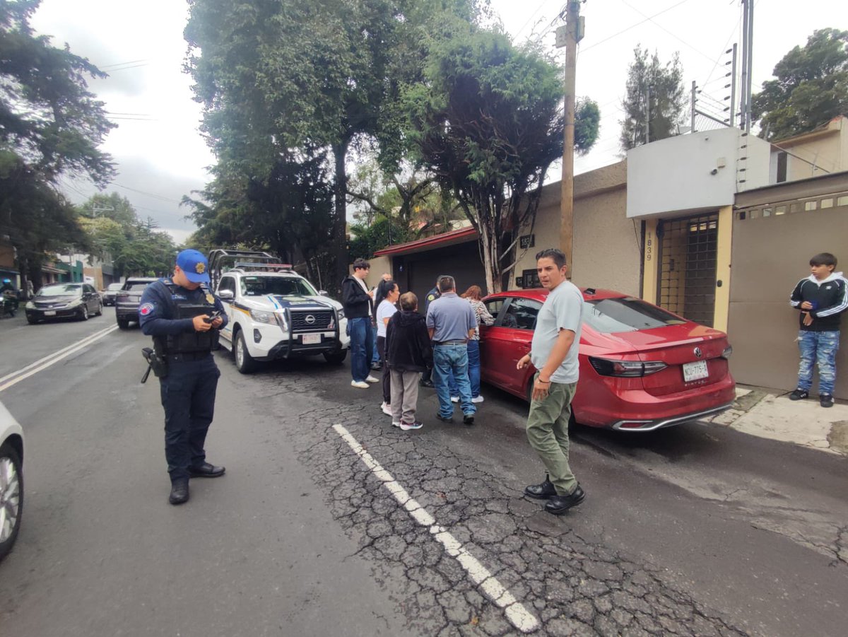 amarilloalarcon's tweet photo. ‼️EN ataque a balazos ayer en Calzada de las Águilas 
murió José Francisco R.S. ex funcionario de #Conagua 
salió en 2025 del Reclusorio Sur 
por robo

Lesionadas: Reyna V.T. académica e investigadora y Débora S.S. ex titular de Fideicomiso p/ el Desarrollo del Deporte del IMSS https://t.co/DhIGalxh7I