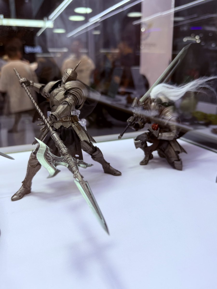 TRISKELE_HOBBY's tweet photo. 【上海WF2026会場・V Toysブース①】
V Toysは銀月騎士、待たせてるけどちゃんと出すよ!というアピール強めでした。単体での組み替えが捗りそう。
《当店のV Toys 銀月騎士の予約ページ》
https://t.co/mL2GpxA4hl
#TRISKELE_HOBBY
#VToys
#ファンタジーフィギュアで遊ぼう
#上海WF
#上海WF2026
#上海WonderFestival
#上海WonderFestival2026
